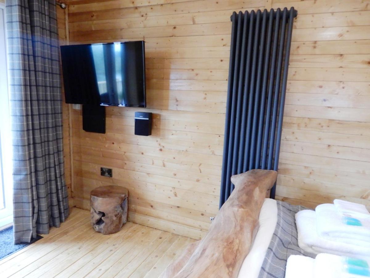 Balmoral Studio Lodge Ellesmere Luaran gambar