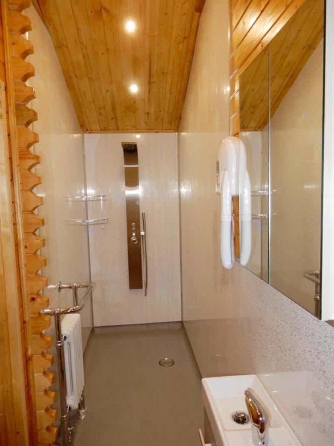 Balmoral Studio Lodge Ellesmere Luaran gambar