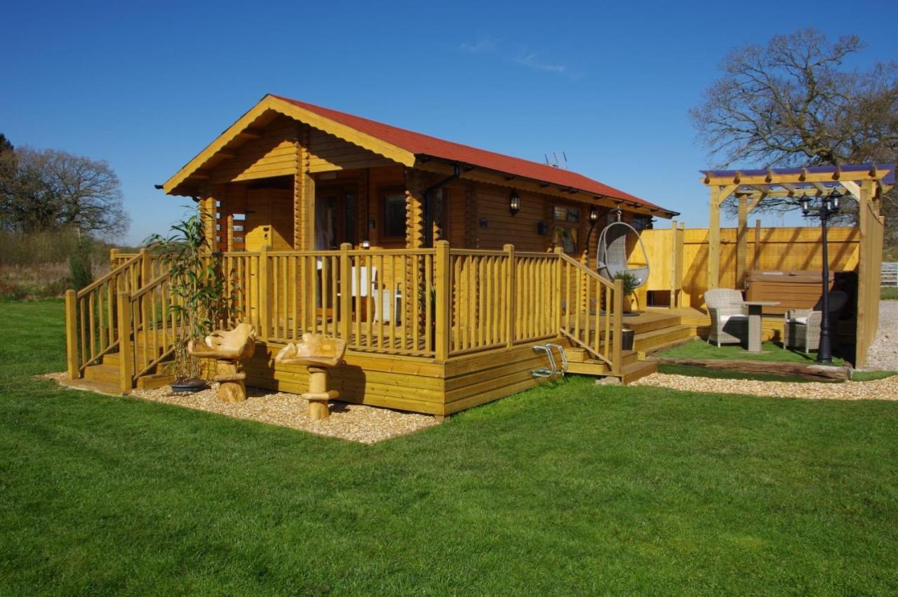 Balmoral Studio Lodge Ellesmere Luaran gambar